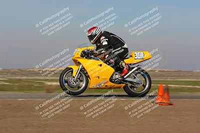 media/Feb-10-2023-TrackDaz (Fri) [[827c11d241]]/Club Racers/2pm (Wheelie Bump)/